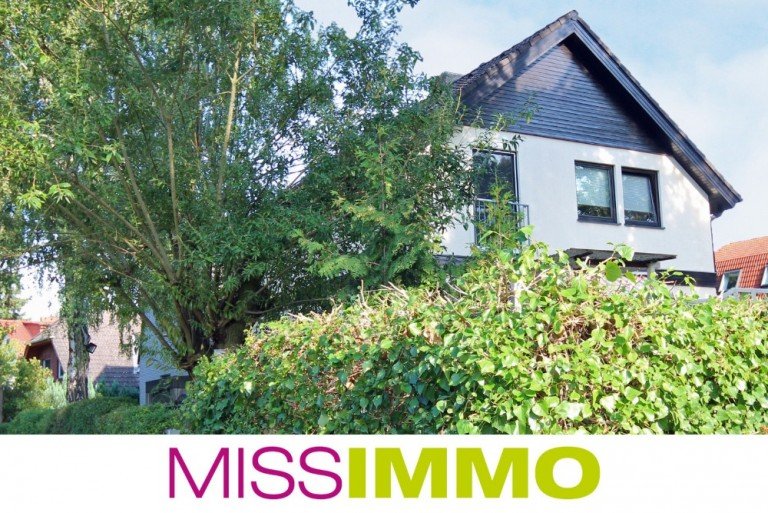 Freistehendes EFH Berlin / Lichtenrade Einfamilienhaus Familienhaus ideal zum Wohnen & Arbeiten ** 6 Zimmer + 50 m� Wohnbereich**Kamin**provisionsfrei**