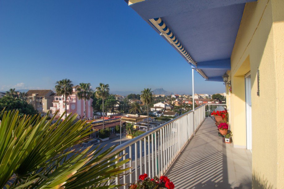 Terrasse S�dseite Etagenwohnung Denia