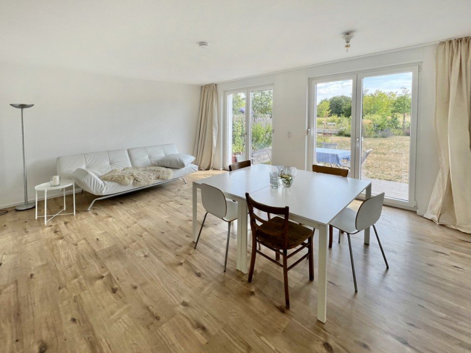 gro�es Wohnzimmer Doppelhaush�lfte Potsdam / Golm