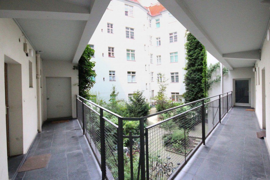 R�ckansicht Aufgang Etagenwohnung Berlin Charlottenburg