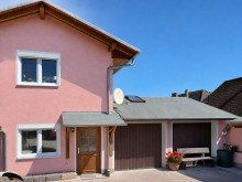 Eingang Studio 1 + Garagen ANKOMMEN AM SEE - zwei Wohlf�hloasen nur 100 m zum Wasser!