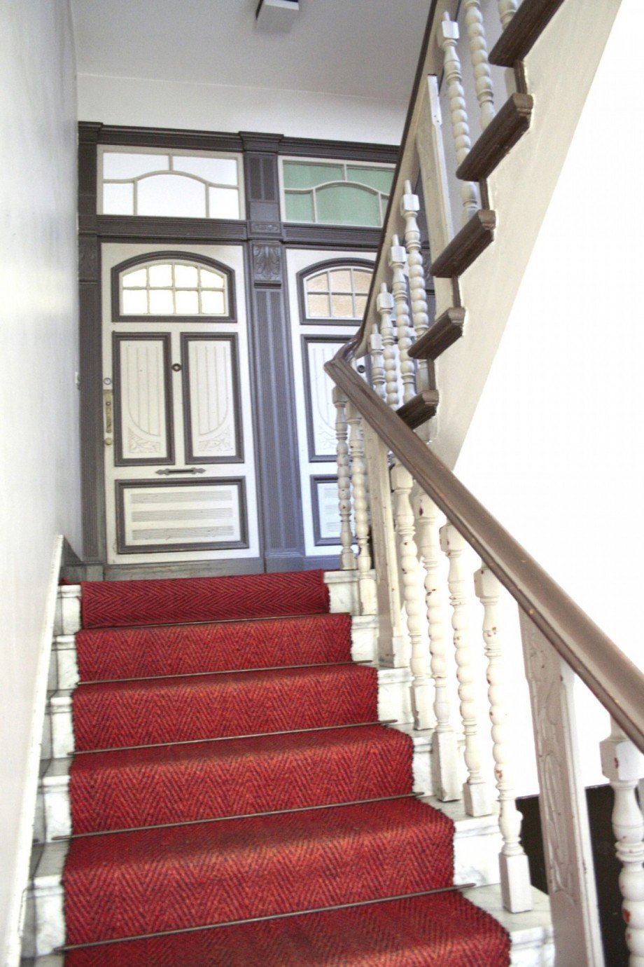 HausflurFeuerbach.jpg Etagenwohnung Berlin Steglitz