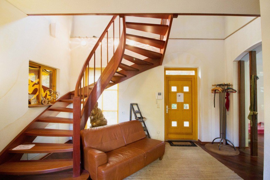 Diele mit offener Treppe Einfamilienhaus Berlin Lankwitz