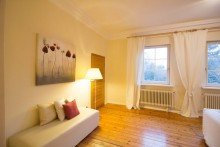 Dielenfu�b�den Landhaus mit viel Platz auf 3 Etagen **8 Zimmer + 2 Hobbyr�ume** gro�er Garten in S�dlage!!