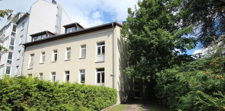 Hausansicht Berlin Pankow Dachgeschosswohnung Kaufpreisreduzierung *** Bauobjekt zur Fertigstellung f�r Kenner ** in zentraler Lage von Pankow **