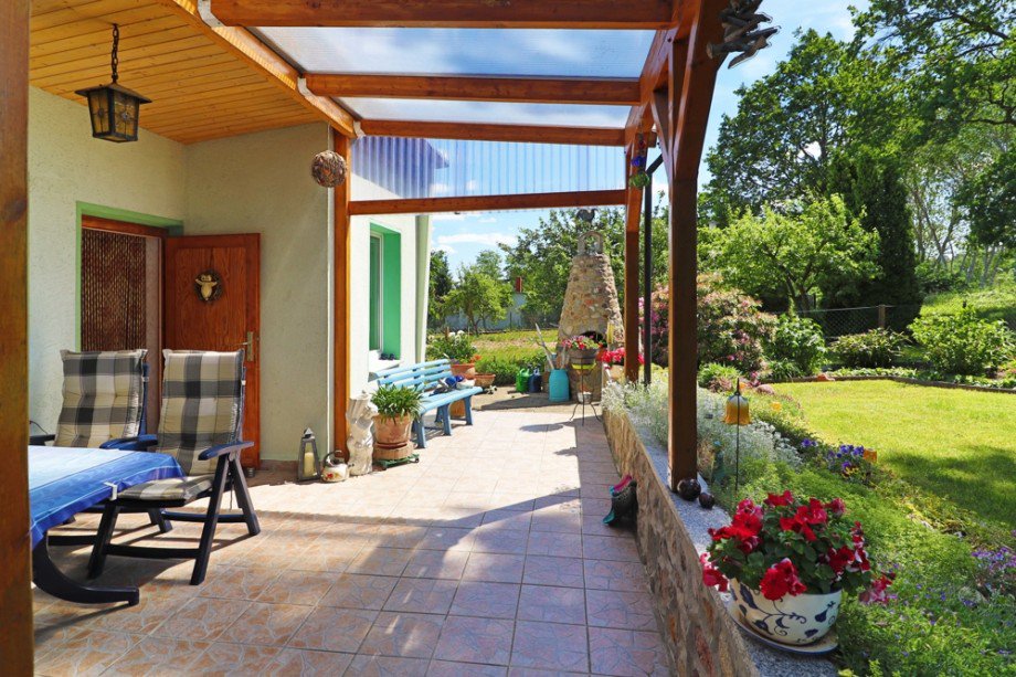 gro�e Terrasse, ca. 20 qm Ferienhaus F�nfseen / Petersdorf