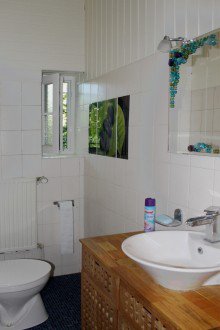 EG:Badezimmer IM ALLEINAUFTRAG ! Ehemalige Fabrikantenvilla mit 4 Wohneinheiten - voll vermietet - !