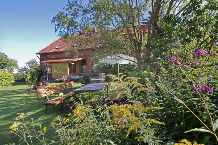 idyllischer Gartenplatz Bauernhaus Vollrathsruhe / Hallalit