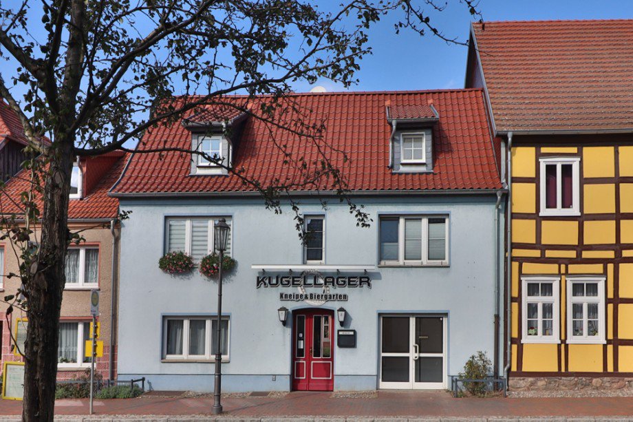 Ansicht Vorderfassade Mehrfamilienhaus R�bel/M�ritz