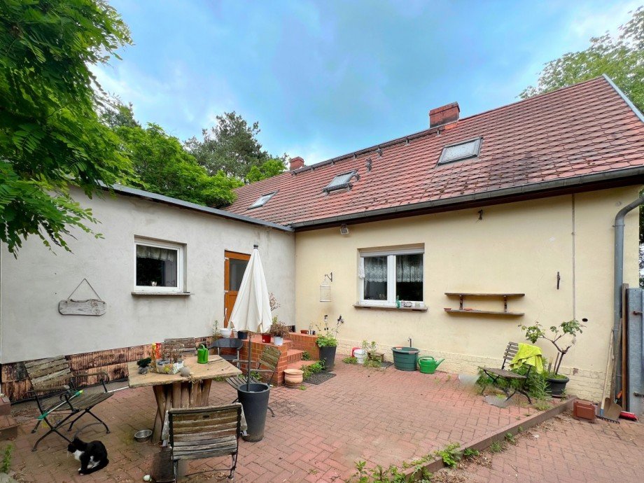 Hof-Terrasse Resthof Bensdorf