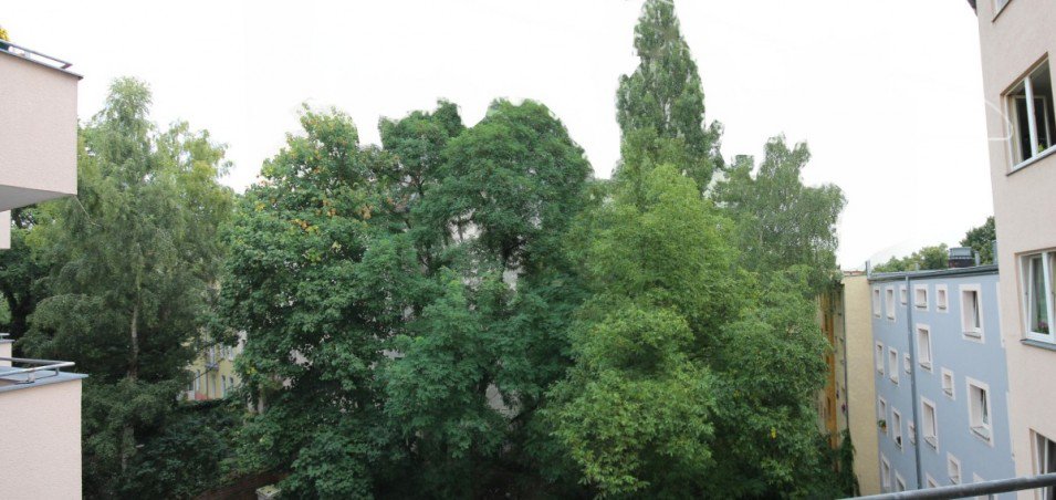 Blick vom Balkon Etagenwohnung Berlin Steglitz