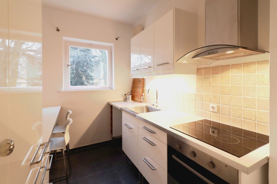moderne Einbauk�che Etagenwohnung Berlin