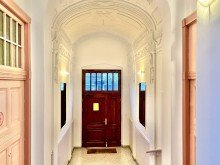sch�nes Entr�e ALTBAU PUR - ein Schatz f�r Handwerker und Entdecker, Etagenwohnung + Dachboden