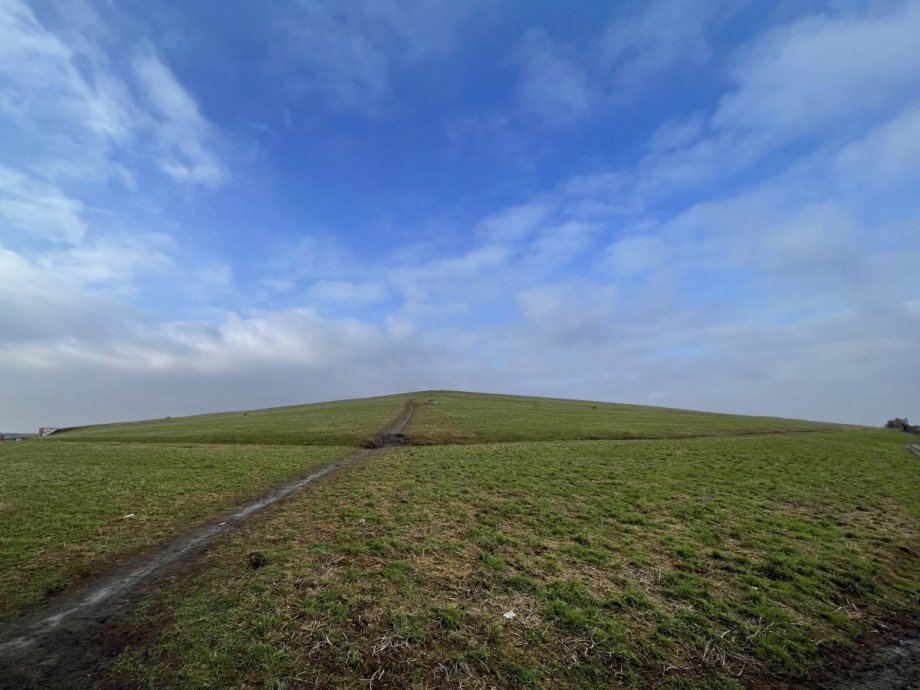 ...direkt am Skypoint! Dachgeschosswohnung Gro�ziethen