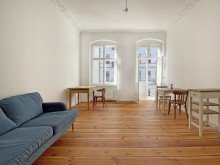 Wohnzimmer ... M�blierte Altbauwohnung in beliebter Kiezlage! 
** Hier k�nnen Sie sofort einziehen **