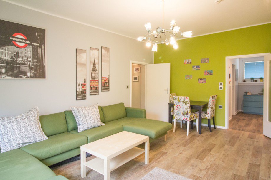 Wohnzimmer Etagenwohnung Berlin Mitte