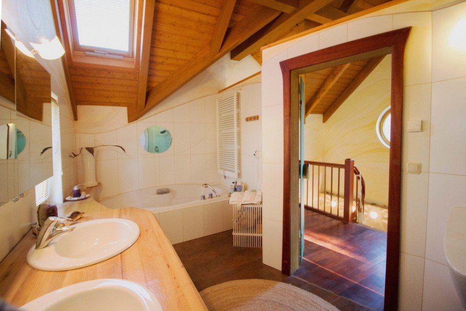 Bad-Ansicht 2 Einfamilienhaus Berlin Lankwitz