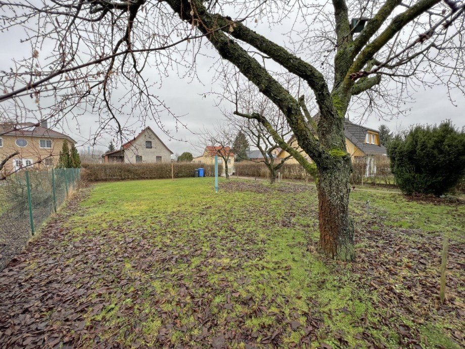 gro�es Grundst�ck in ruhiger Lage Bungalow Strausberg