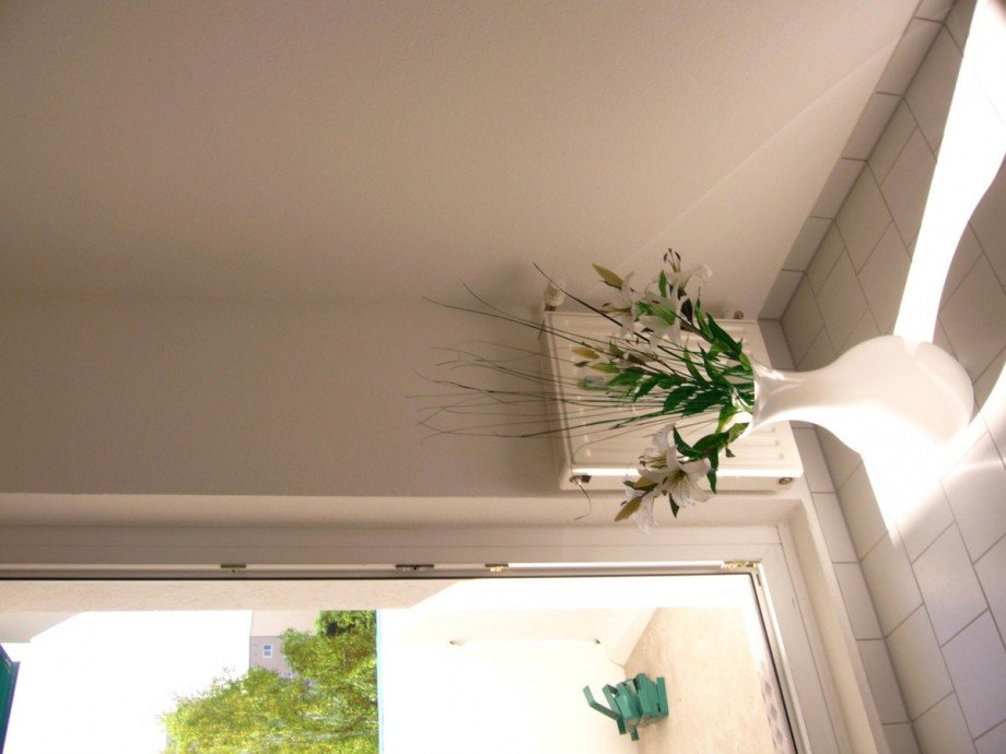 K�che mit Balkon.jpg Etagenwohnung Berlin Lichtenberg