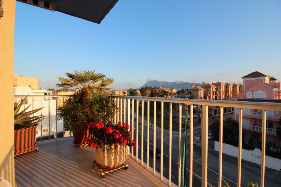 Ansicht Terrasse Etagenwohnung Denia