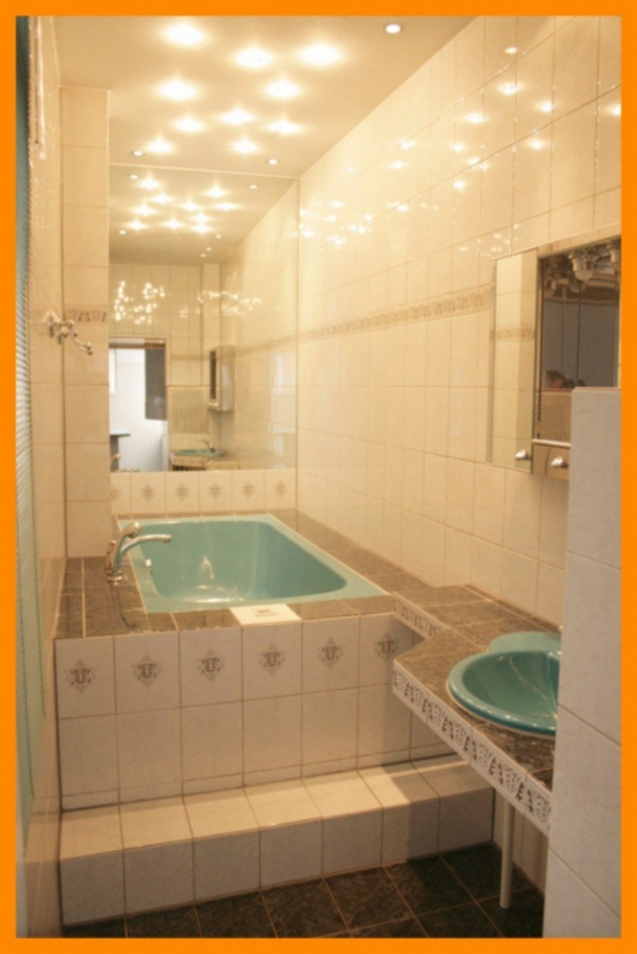Wannenbad Dachgeschosswohnung Berlin Lichterfelde