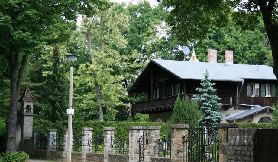 Stra�enansicht Villa Berlin K�penick