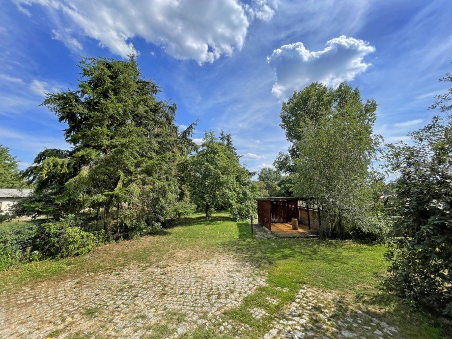 Blick zum Garten Doppelhaush�lfte Gro� Kelle