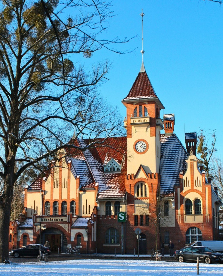 Bahnhof Nikolassee Reiheneckhaus Berlin Nikolassee