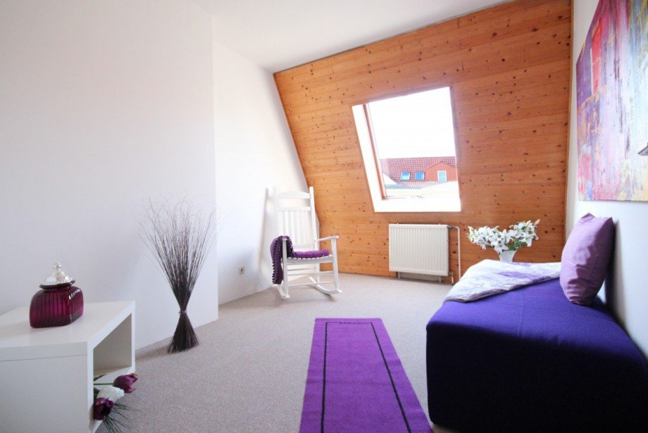 kleines Zimmer Dachgeschosswohnung Berlin Siemensstadt