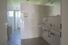 gepflegte Toiletten Sehr gepflegte Gewerbefl�che in Berlin-Wartenberg