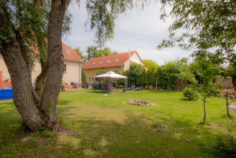 Grundst�ck mit sch�nem Garten Dallgow-D�beritz Mehrfamilienhaus 2 Mehrfamilienh�user bei Berlin ** begehrte Wohnlage** 5 Wohneinheiten ** voll vermietet **