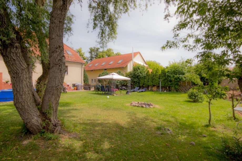 Grundst�ck mit sch�nem Garten Mehrfamilienhaus Dallgow-D�beritz