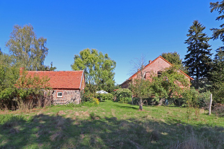 Ansicht R�ckseite Stall Bauernhaus Vollrathsruhe / Hallalit