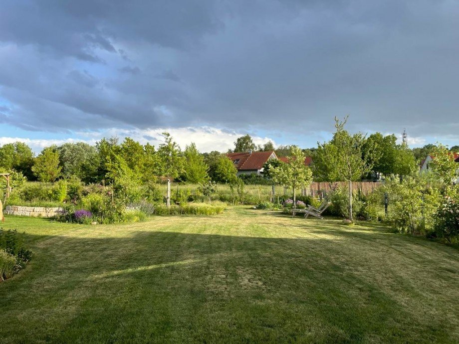 Garten in S�dlage Doppelhaush�lfte Potsdam / Golm