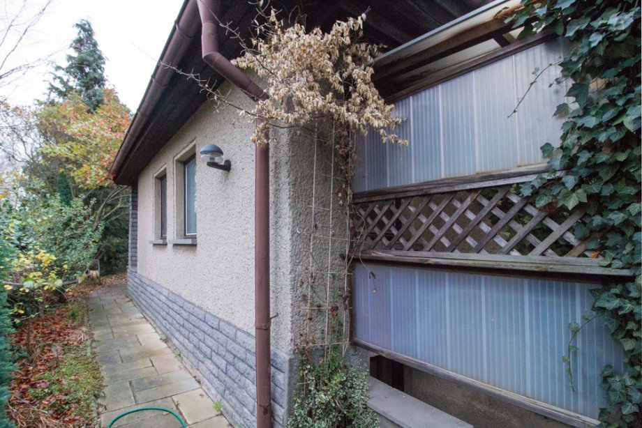 Geb�ude Seitenansicht Einfamilienhaus Sch�nefeld