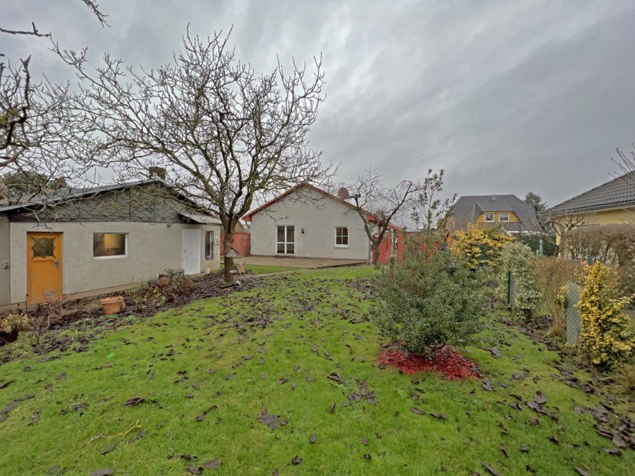 Garten in S�dlage Bungalow Strausberg