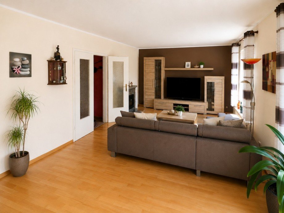 Wohnraum Einfamilienhaus Sch�nefeld