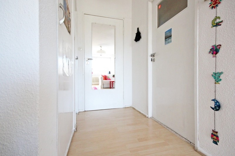 Sicht Richtung Zimmert�r Etagenwohnung Berlin