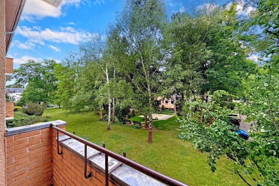Balkon mit wunderbaren Blick Etagenwohnung Berlin / Marienfelde