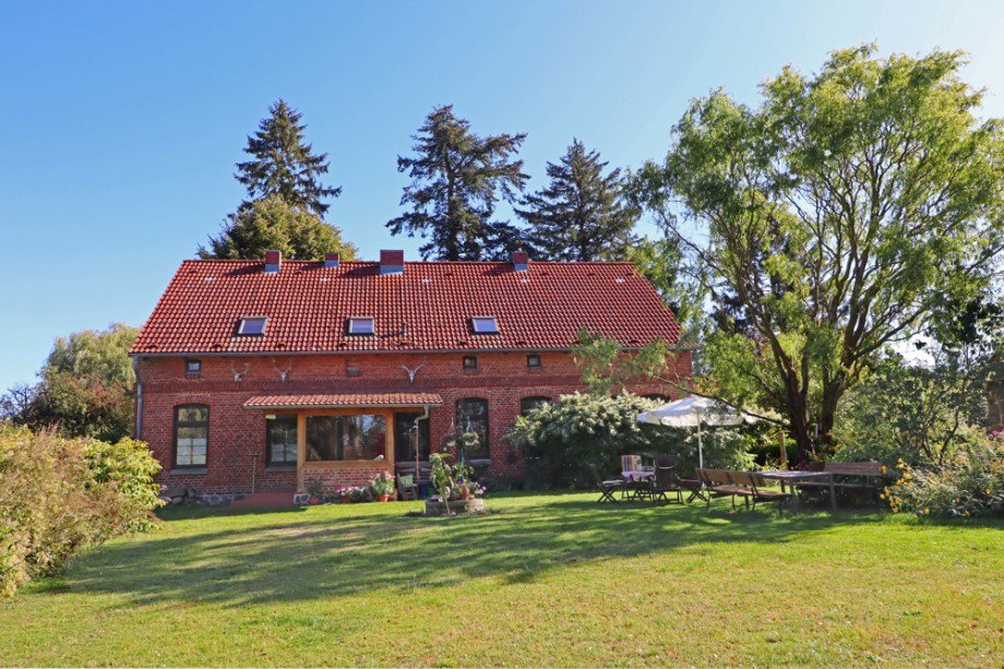 viel Platz auf 2 Etagen Bauernhaus Vollrathsruhe / Hallalit