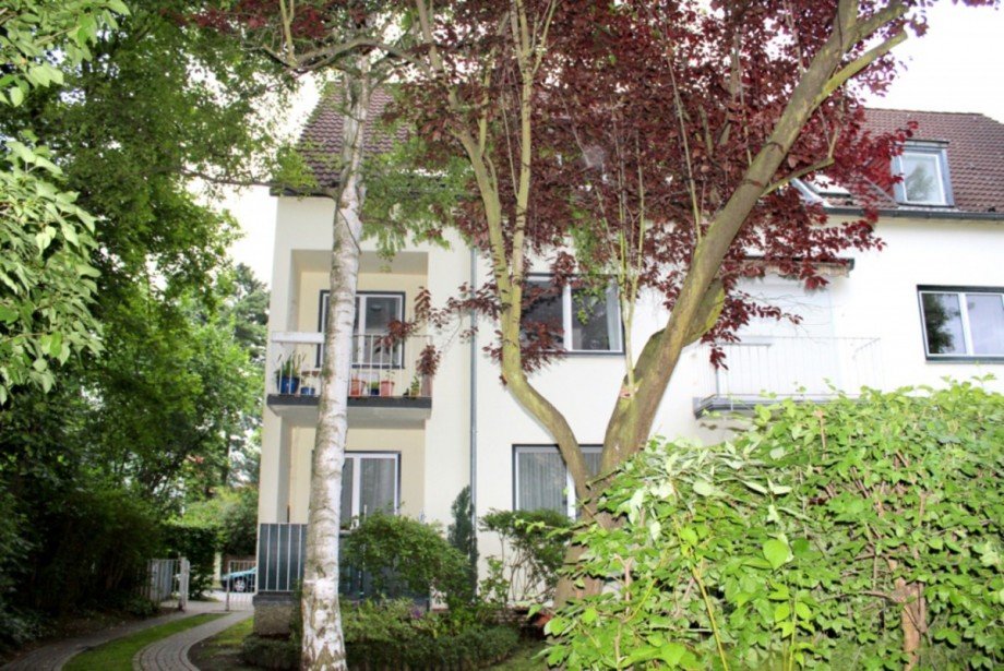 vom Garten.jpg Etagenwohnung Berlin Zehlendorf