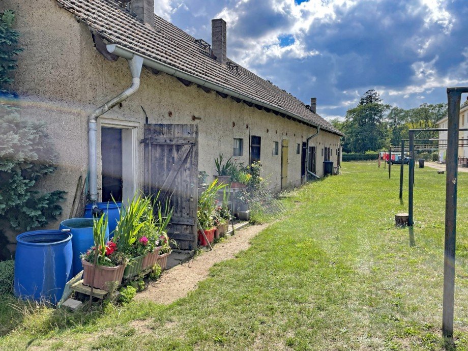 Gartenseite mit Nebengelass Etagenwohnung Ankershagen / Bocksee