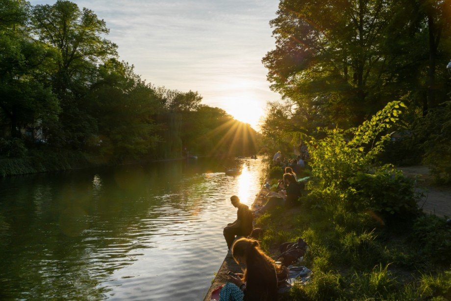 3 Minuten vom Landwehrkanal entfernt Etagenwohnung Berlin