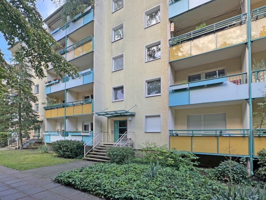 modernisierte Wohnanlage ... Etagenwohnung Potsdam