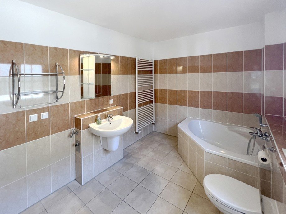 10 m� Badezimmer Einfamilienhaus Sch�nefeld