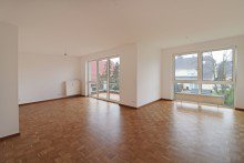 Wohnzimmer Sch�ne 3-Zimmerwohnung mit Balkon in ruhiger Wohnanlage !