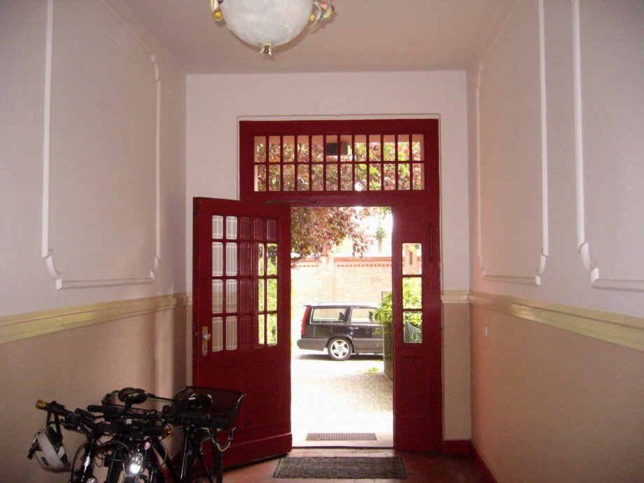 Hauseingang.jpg Dachgeschosswohnung Berlin Steglitz