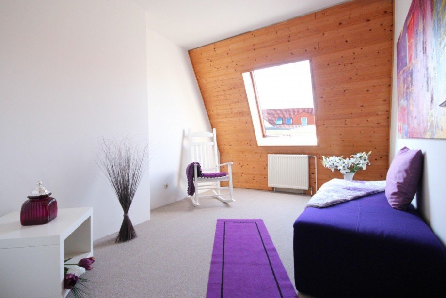 kleines Zimmer Dachgeschosswohnung Berlin Siemensstadt