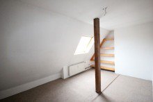 WE OG+Atelier: Atelier Raum2 IM ALLEINAUFTRAG ! Ehemalige Fabrikantenvilla mit 4 Wohneinheiten - voll vermietet - !
