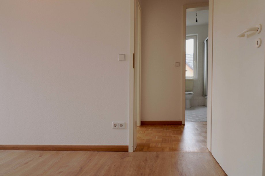 Blick zum Flur Etagenwohnung Berlin